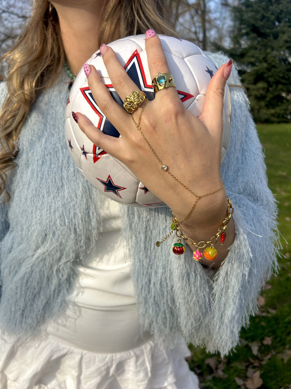Ariana Ring