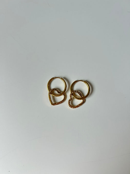 Amour Hoops