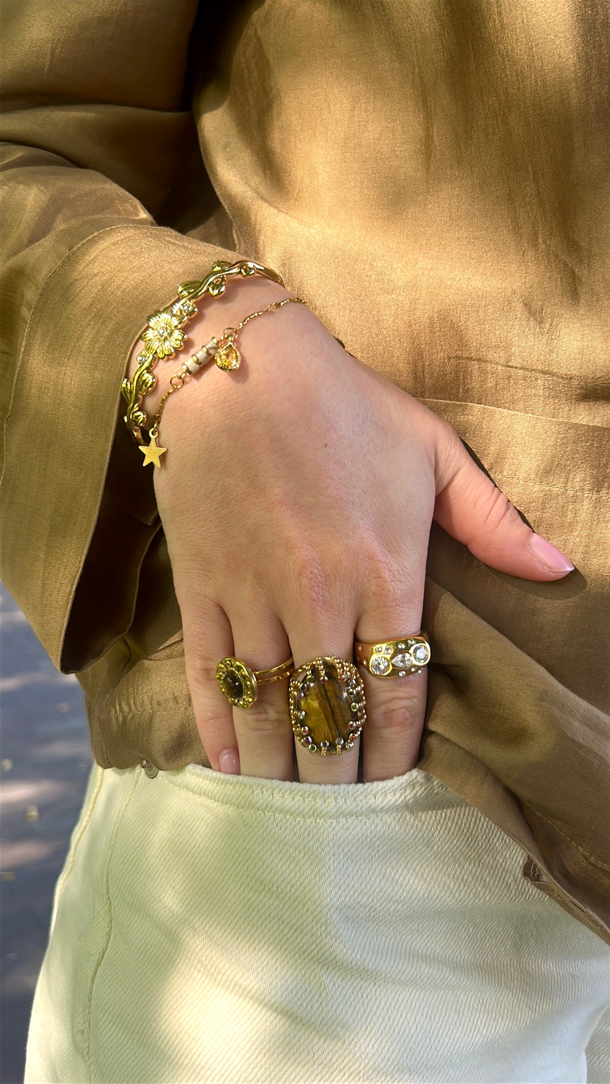 Chica Bangle